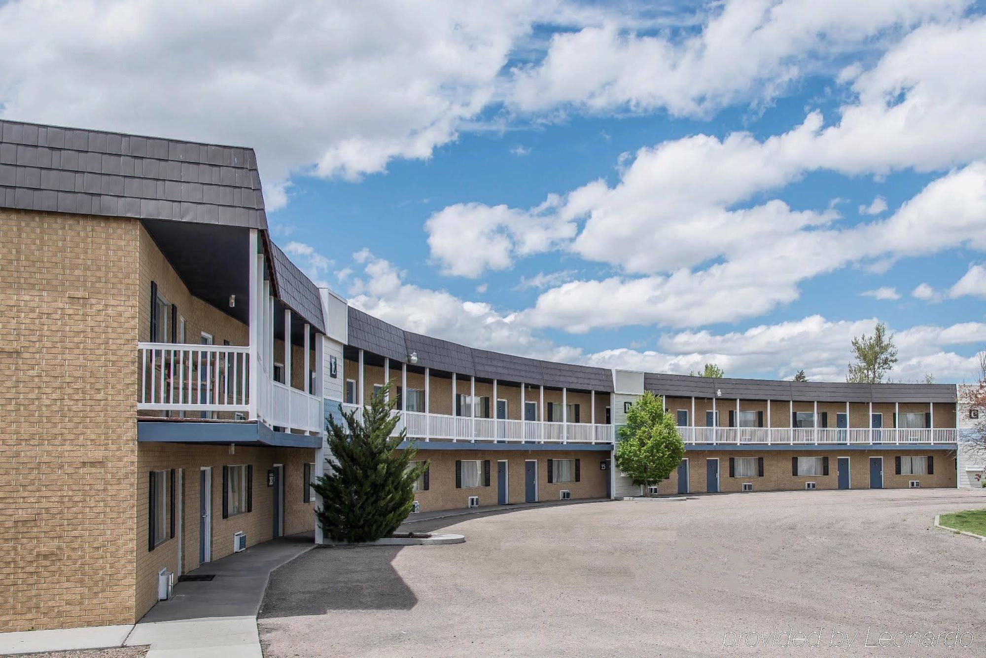 Travelodge By Wyndham Stratton Exterior foto