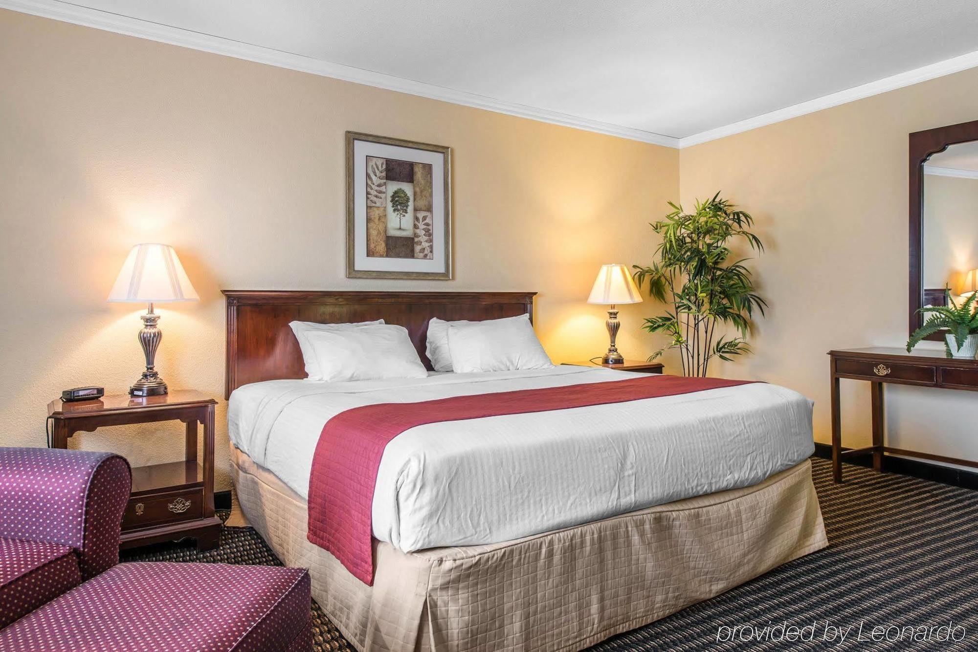 Travelodge By Wyndham Stratton Exterior foto